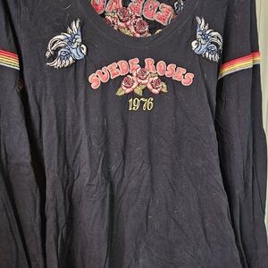 1976 Women's Suede Roses Black Long Sleeve Shirt